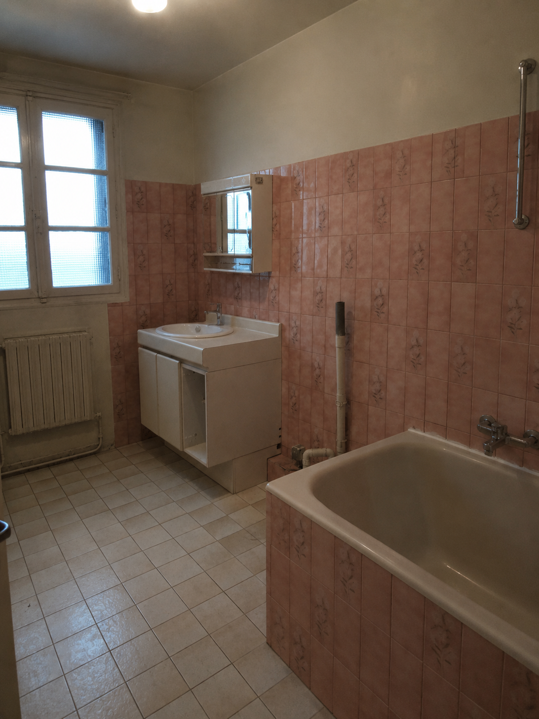 Photo après rénovation salle de bain en longueur AVL