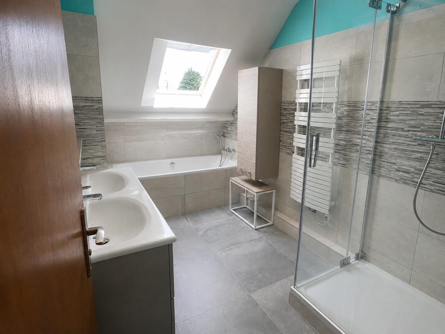 Photo avant rénovation salle de bain mansardée AVL